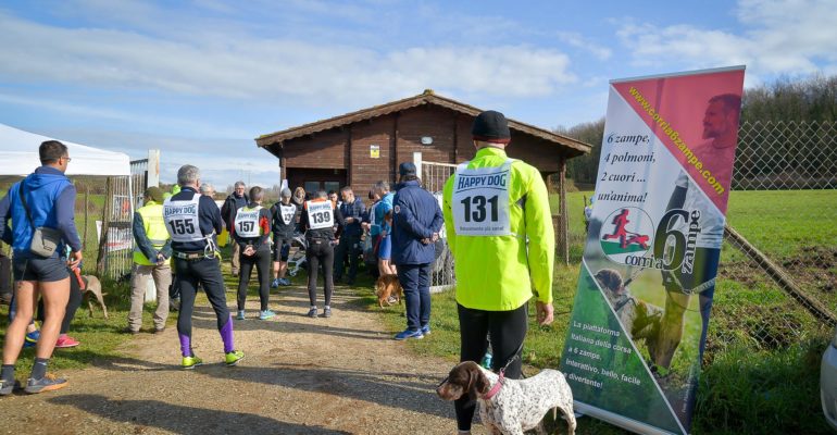 Canicross nel bosco di Gattaceca. La prima gara romana di una meravigliosa disciplina a sei zampe