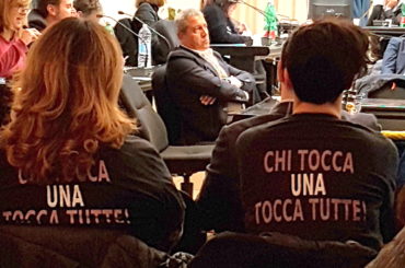 Panchina Rossa contro il femminicidio. A Monterotondo consiglio comunale straordinario