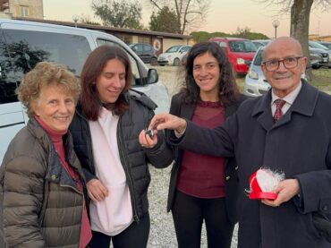 Fonte Nuova. Un nuovo pulmino per il Centro Diurno Agorà , in viaggio verso un futuro più inclusivo